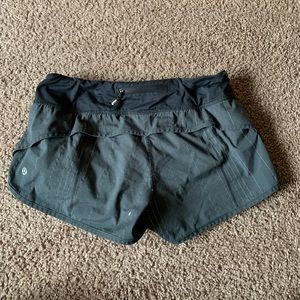 Reflective Black Lululemon Speed Up Short Size 6